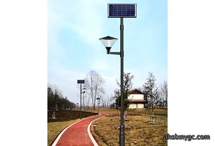 太阳能庭院灯